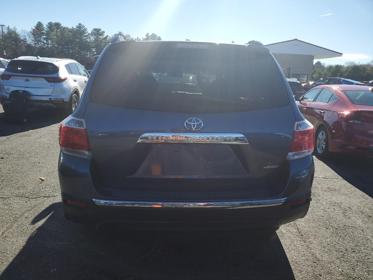 2011 Toyota Highlander Limited - Фото 6