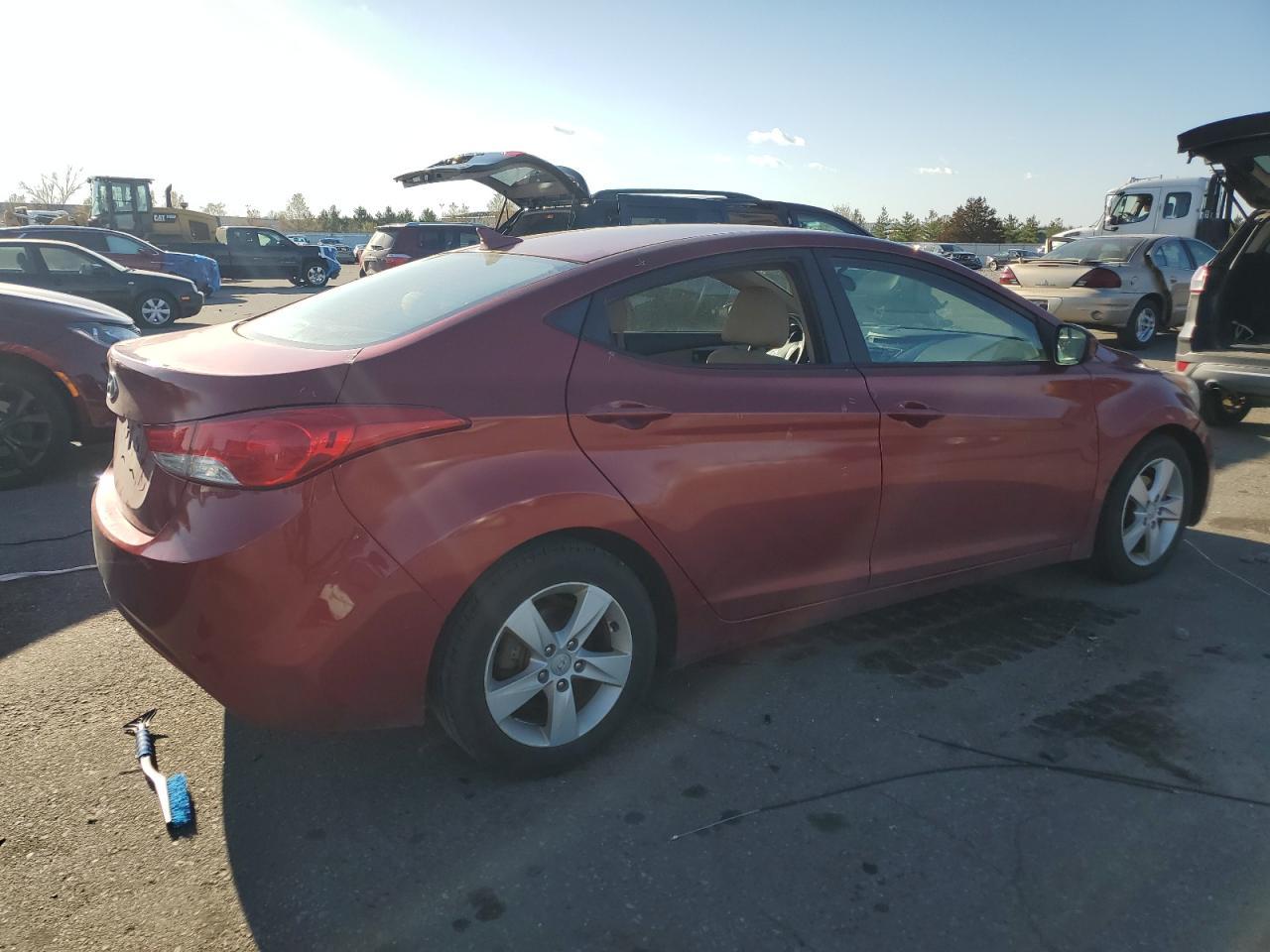 2013 Hyundai Elantra Gls - Фото 3