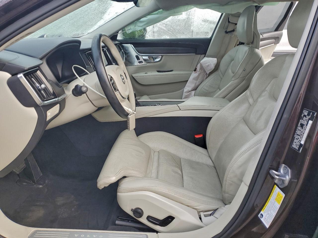 2017 Volvo V90 Cross Country T6 Inscription - Image 7