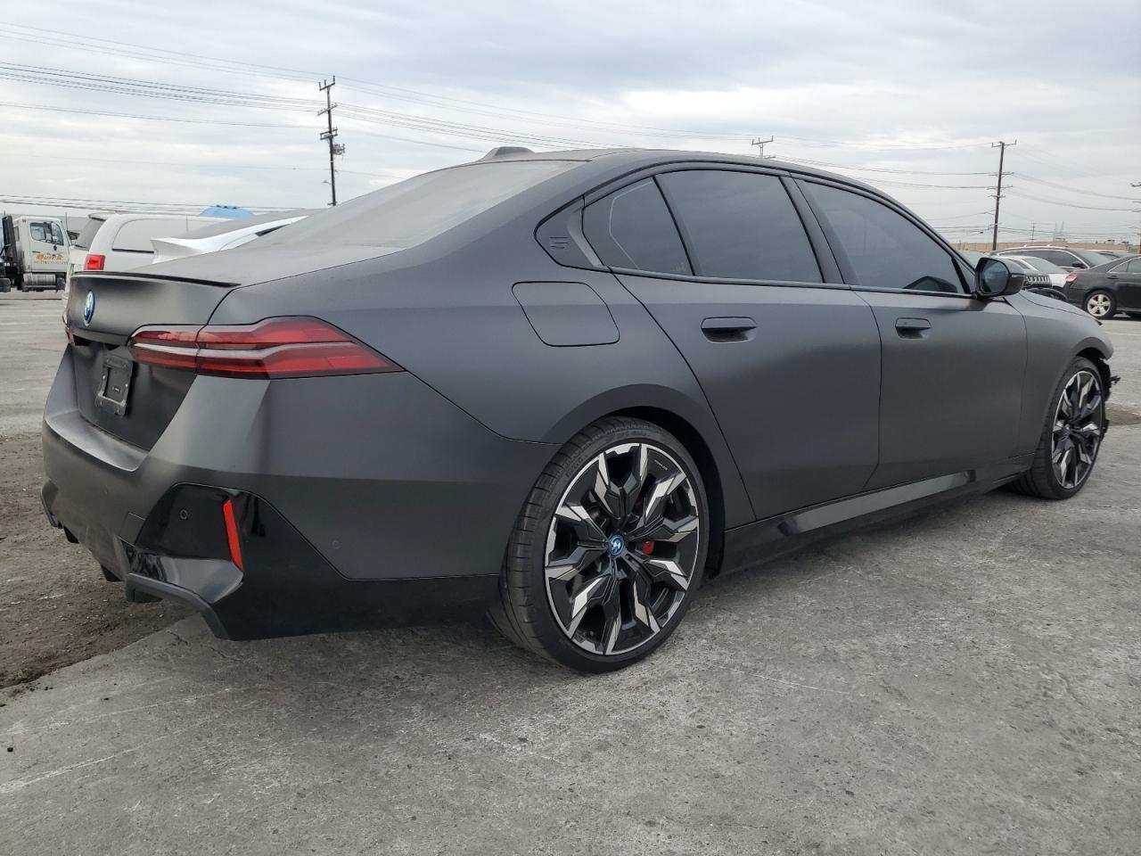 2024 BMW I5 Edrive 40 - Фото 3