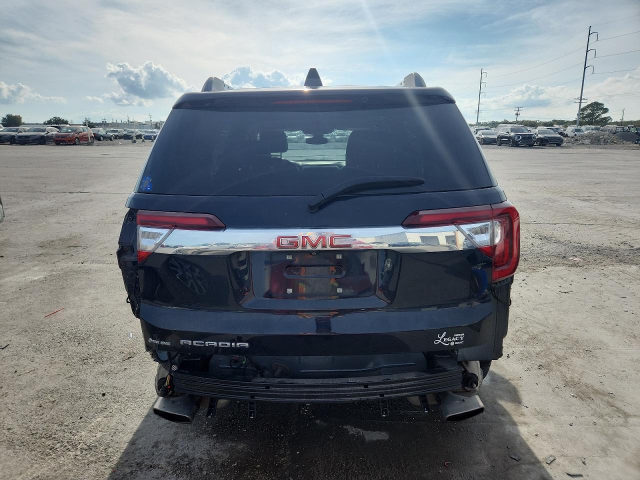 2021 GMC Acadia Slt - Image 6