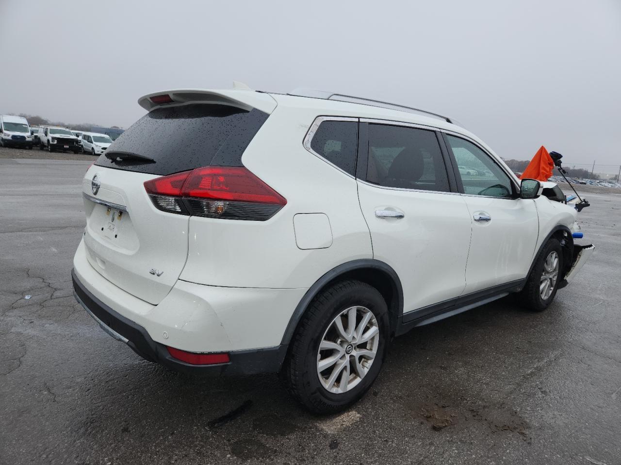 2019 Nissan Rogue S - Фото 3
