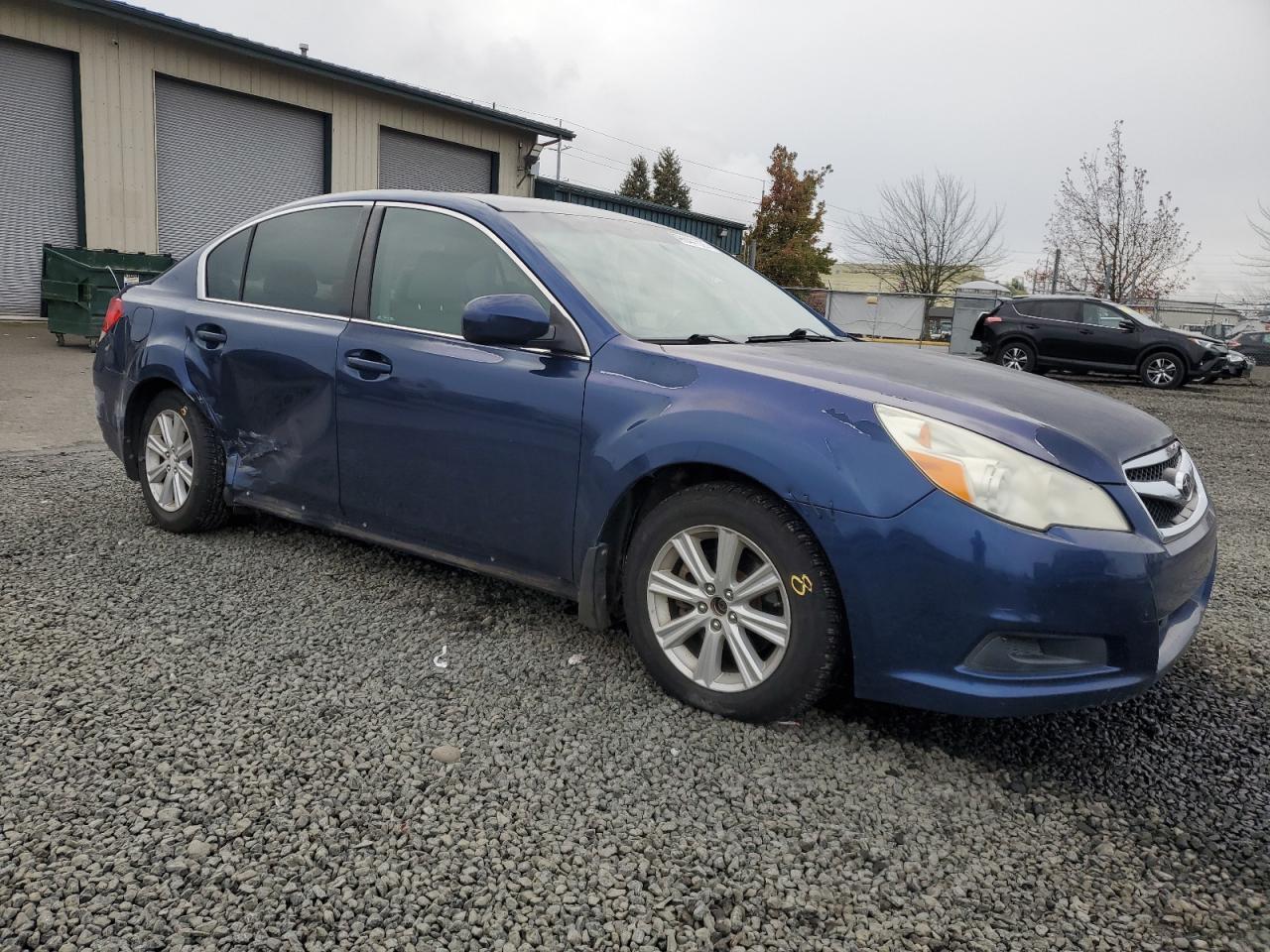 2011 Subaru Legacy 2.5I Premium - Image 4