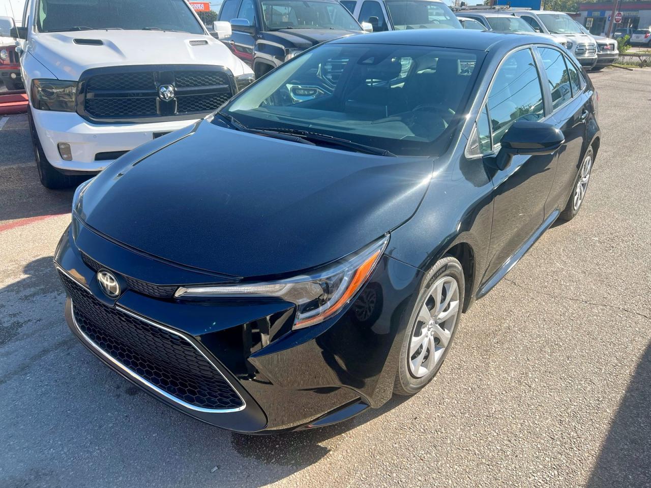 2021 Toyota Corolla Le - Фото 2