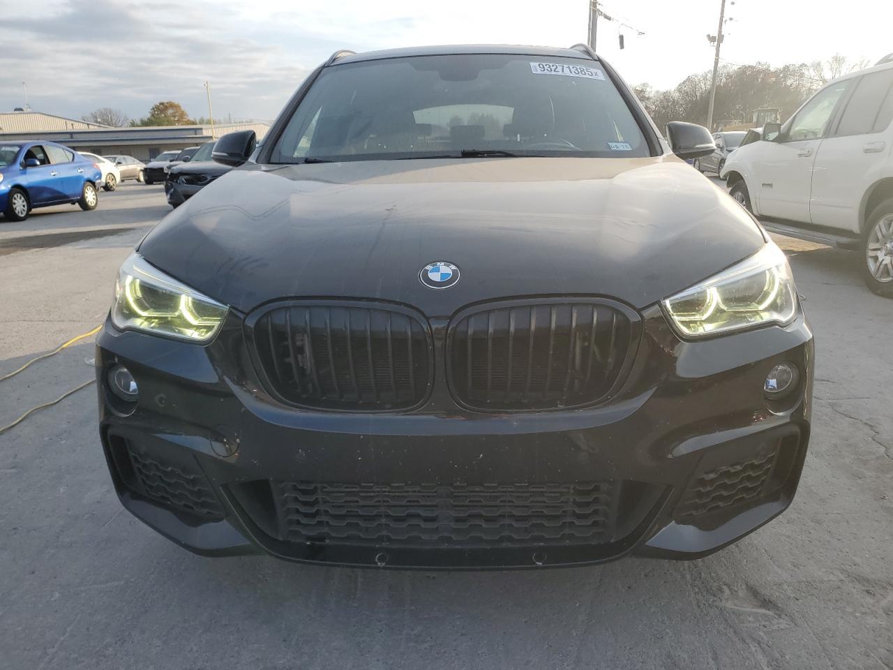 2017 BMW X1 xDrive28I - Фото 5