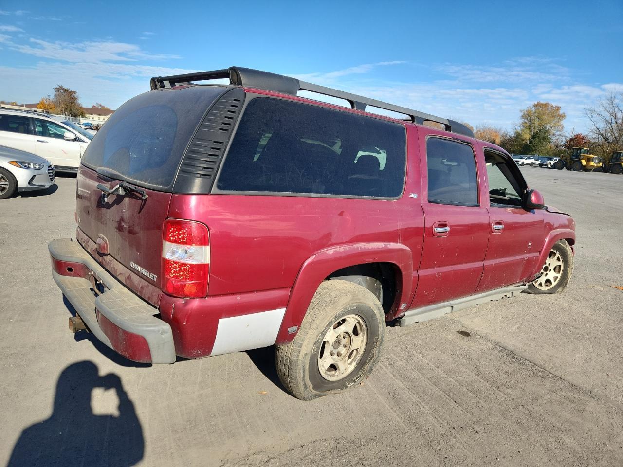 2004 Chevrolet Suburban K1500 - Image 3