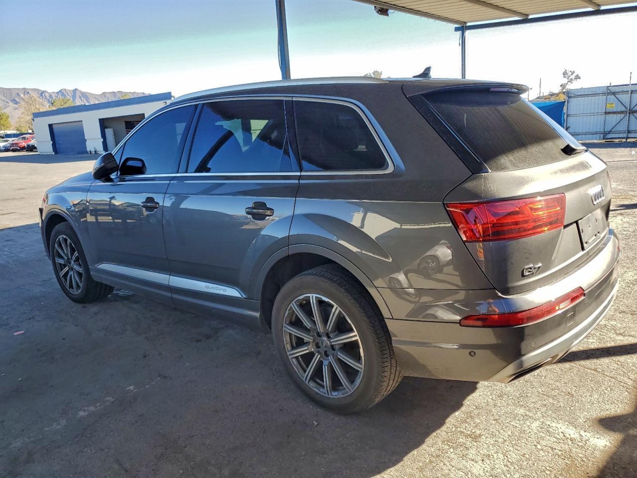 2019 Audi Q7 Premium Plus - Image 2