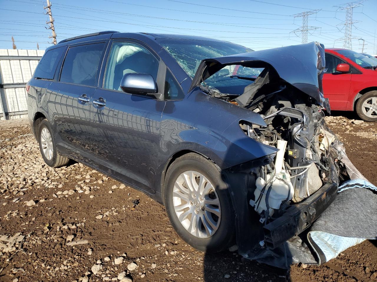 2015 Toyota Sienna Xle - Фото 4