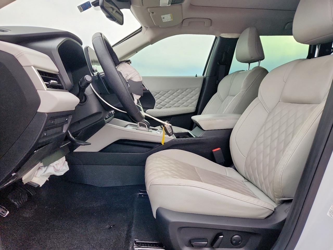 2023 Mitsubishi Outlander Sel - Фото 7