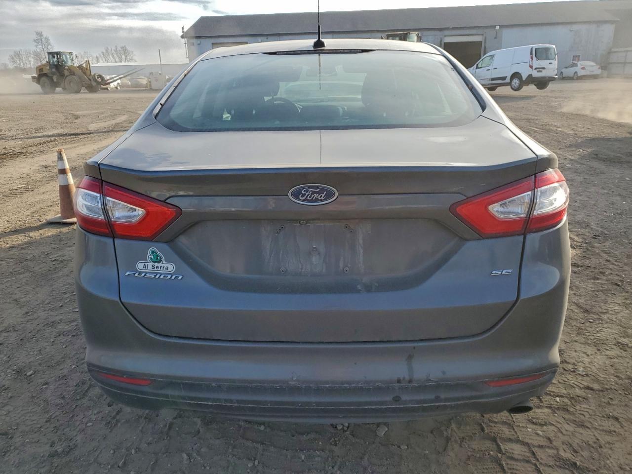 2015 Ford Fusion Se - Фото 6