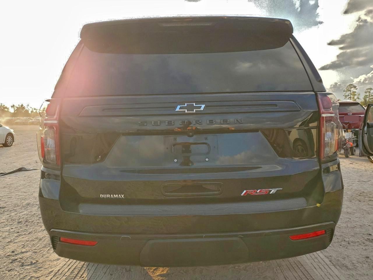 2023 Chevrolet Suburban C1500 Rst - Фото 6