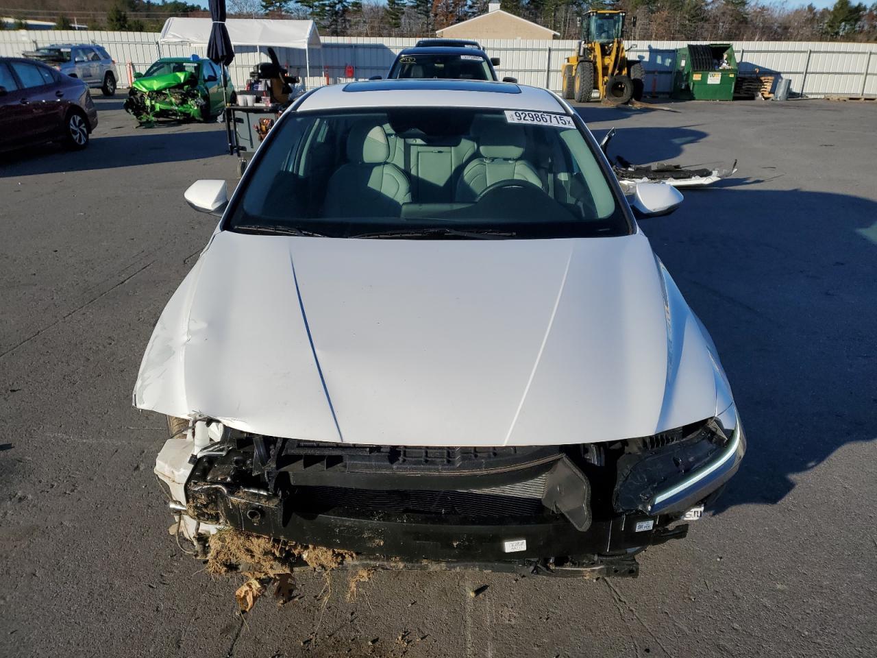 2025 Hyundai Elantra Limited - Фото 5