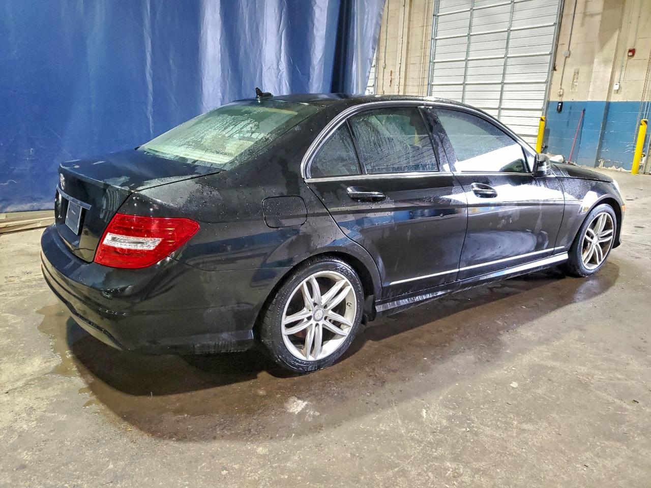 2014 Mercedes-Benz C 250 - Фото 3