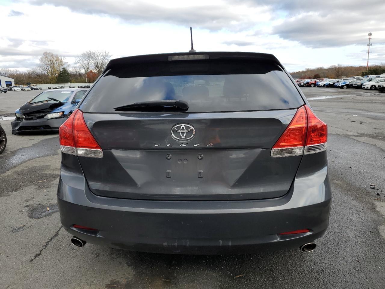 2010 Toyota Venza - Фото 6