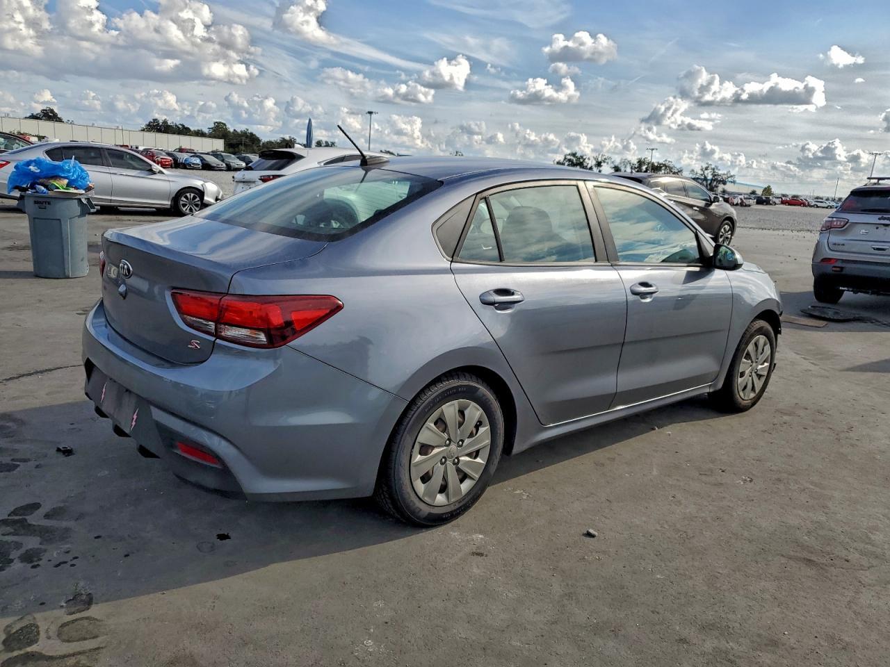 2020 Kia Rio Lx - Фото 3