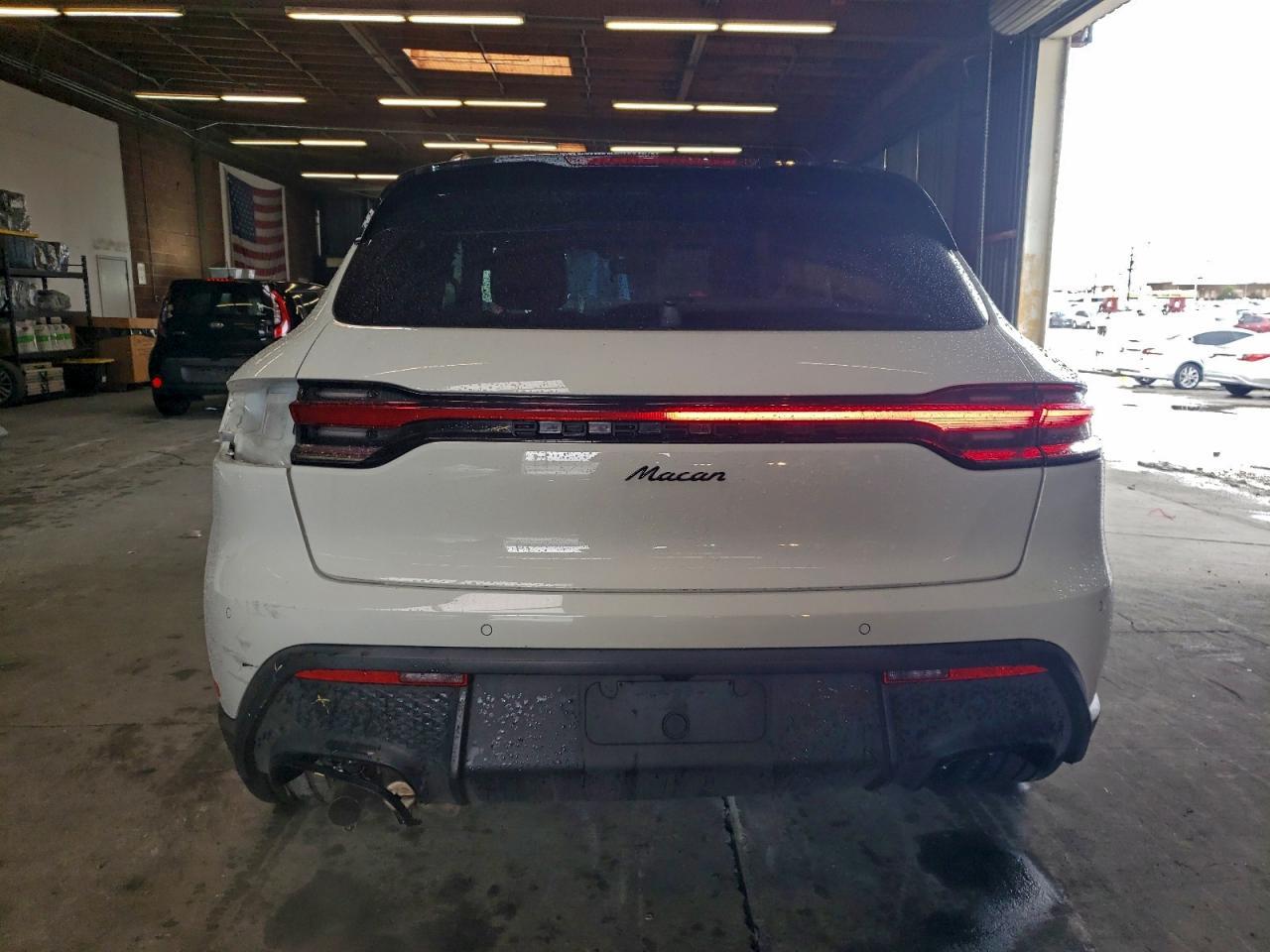 2023 Porsche Macan Base - Image 6