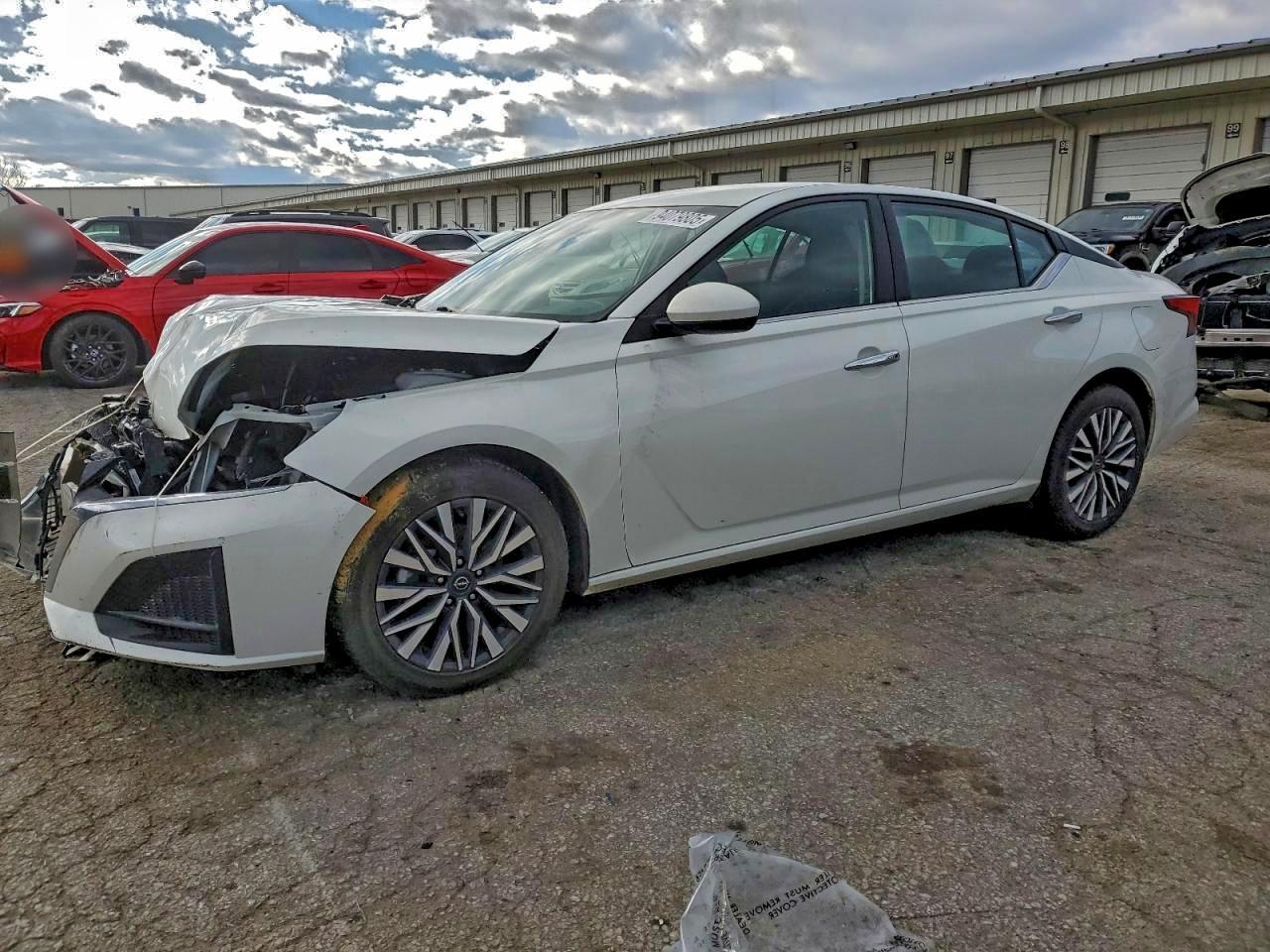 2023 Nissan Altima Sv