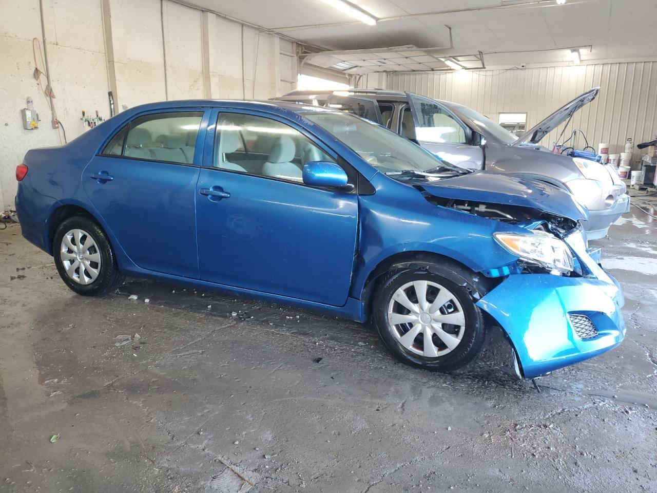 2010 Toyota Corolla Base - Фото 4