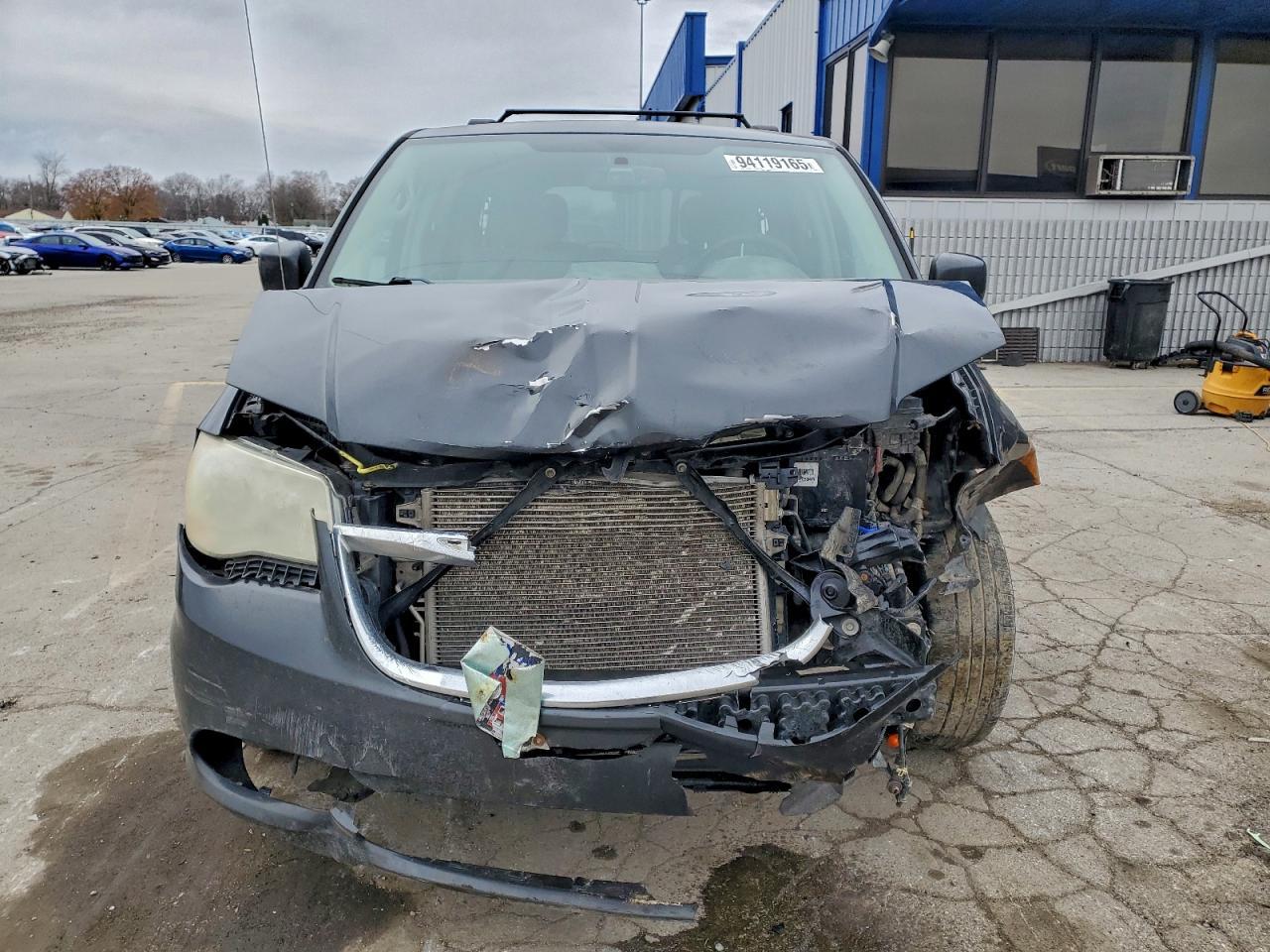 2012 Chrysler Town & Country Touring - Фото 5