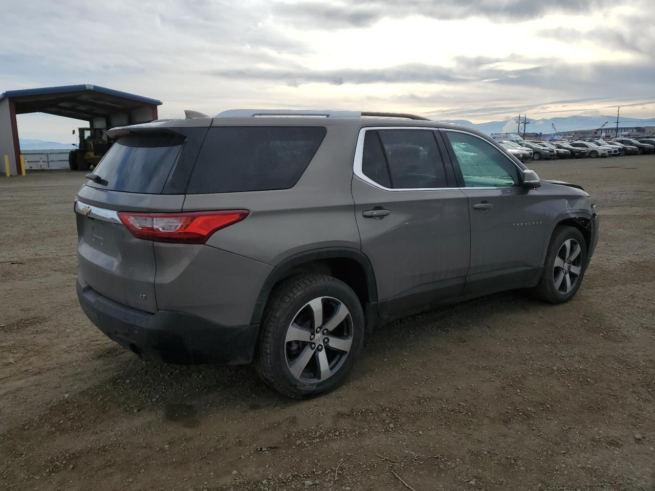 2018 Chevrolet Traverse Lt - Image 3