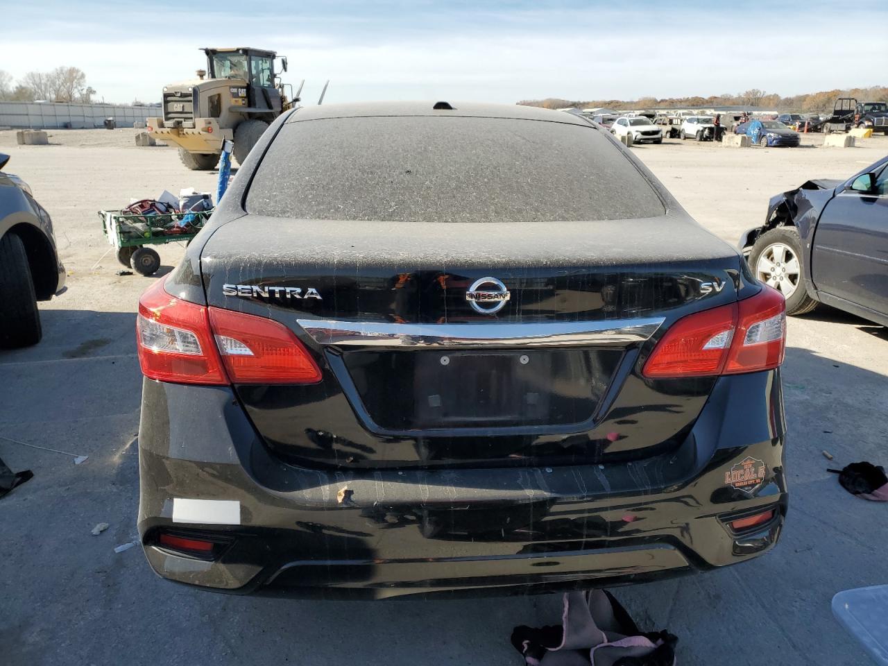 2017 Nissan Sentra S - Фото 6