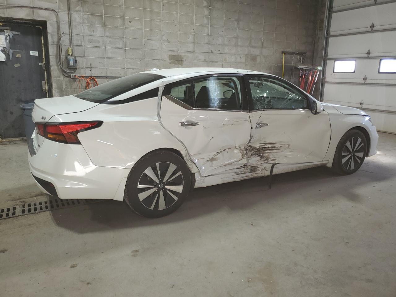 2022 Nissan Altima Sv - Фото 3