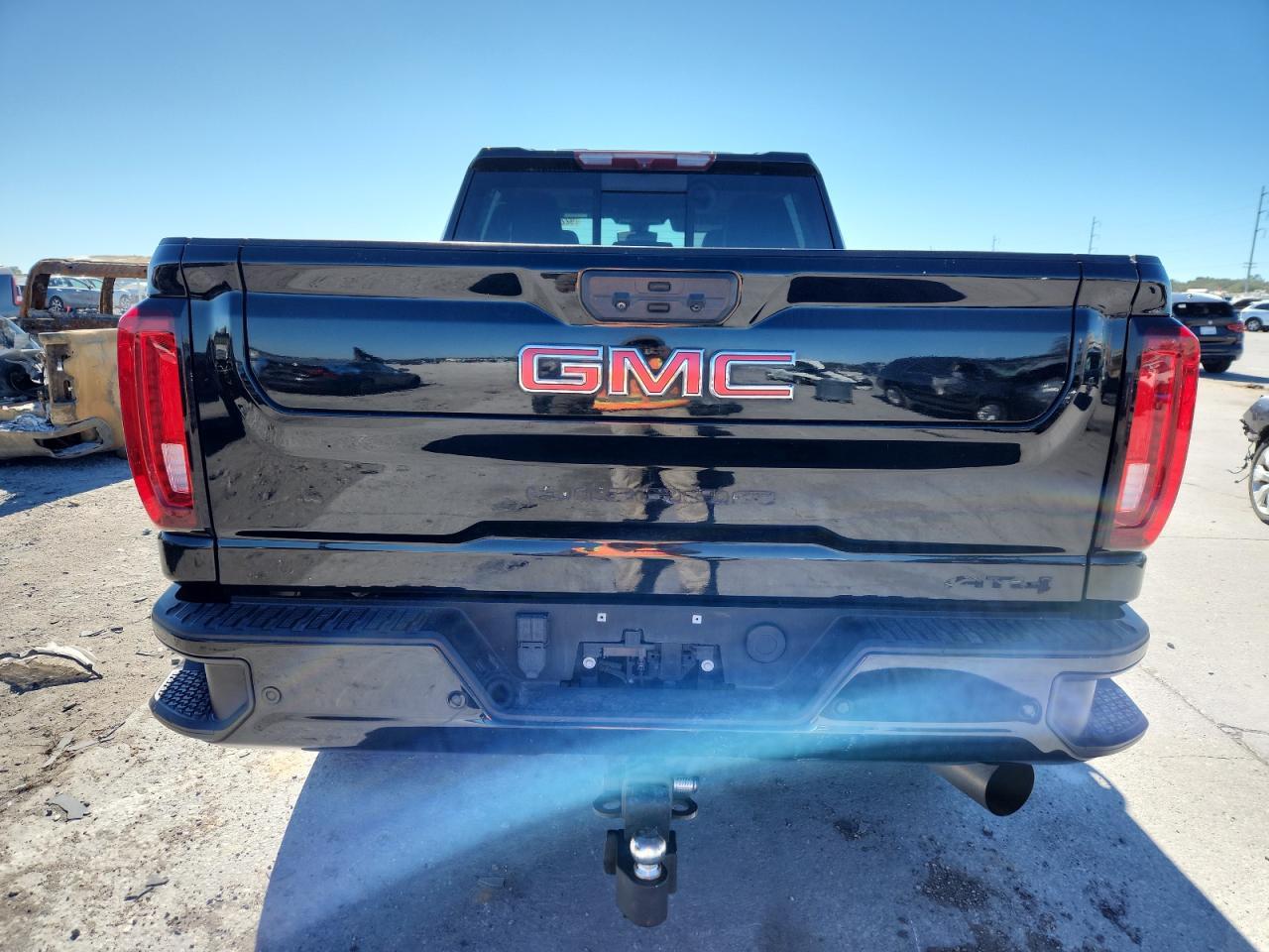 2022 GMC Sierra K2500 At4 - Image 6