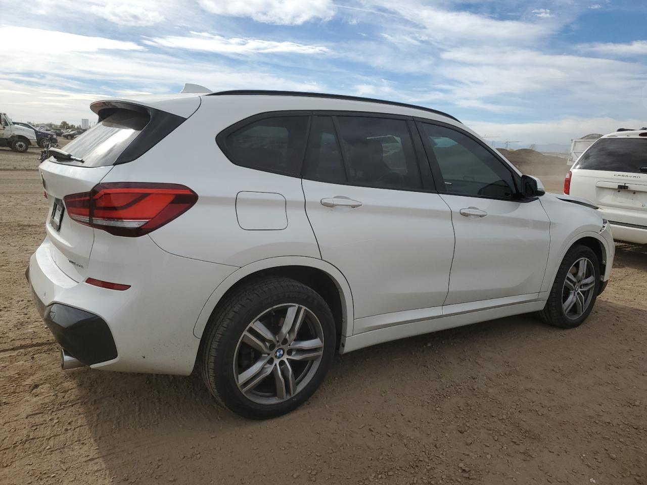 2020 BMW X1 xDrive28I - Фото 3