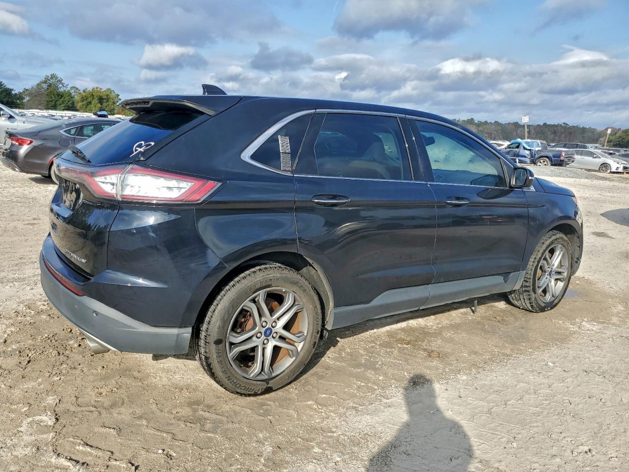 2015 Ford Edge Titanium - Фото 3