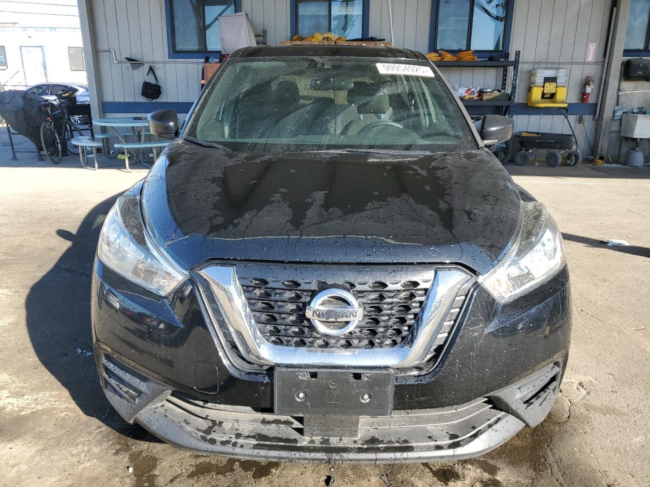 2020 Nissan Kicks S - Фото 5