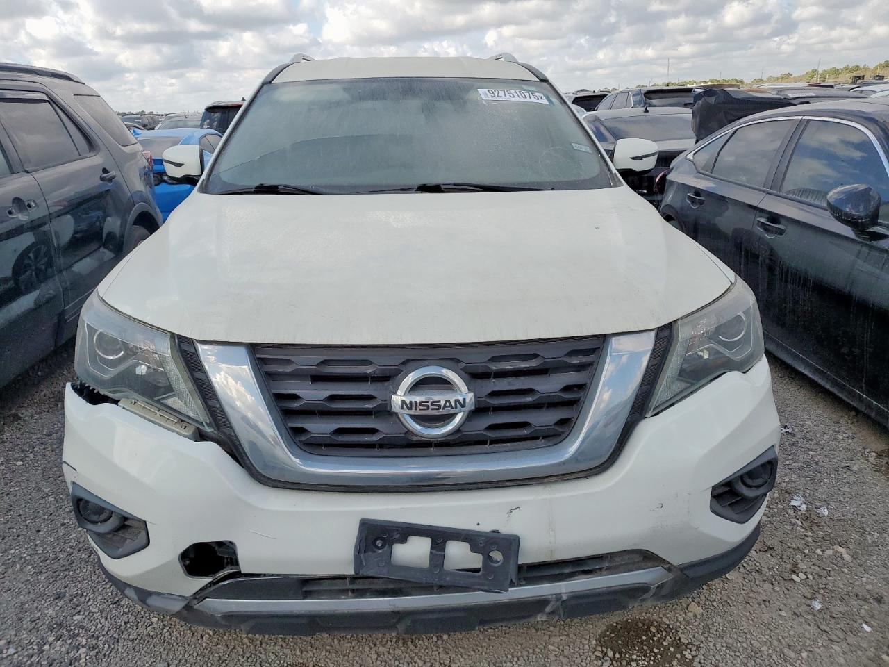 2020 Nissan Pathfinder S - Фото 5