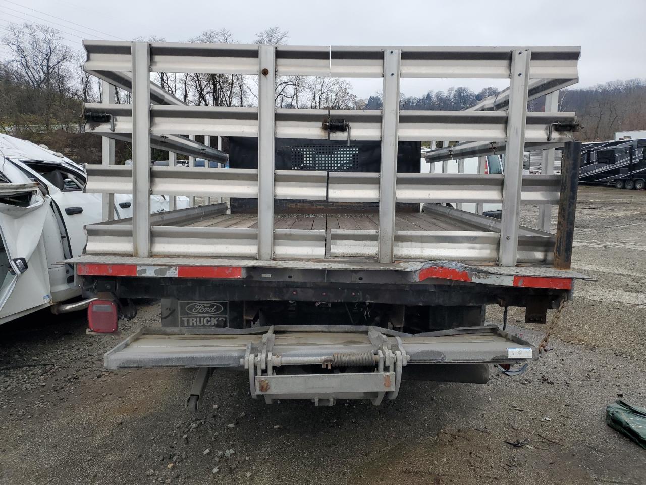 2019 Ford F550 Super Duty Flatbed Truck - Image 6