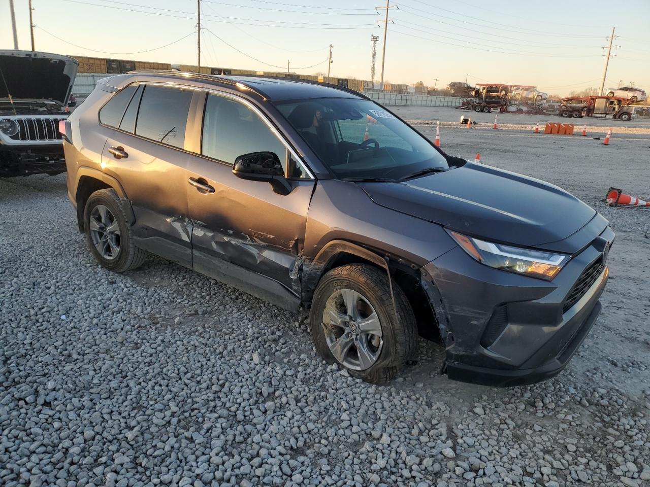 2025 Toyota Rav4 Le - Фото 4