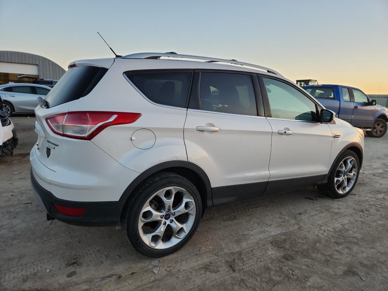 2013 Ford Escape Titanium - Image 3