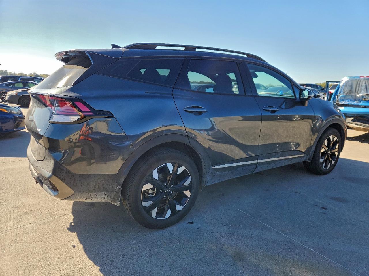 2024 Kia Sportage X Line - Image 3