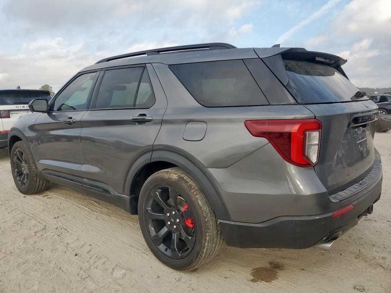 2024 Ford Explorer St-Line - Фото 2