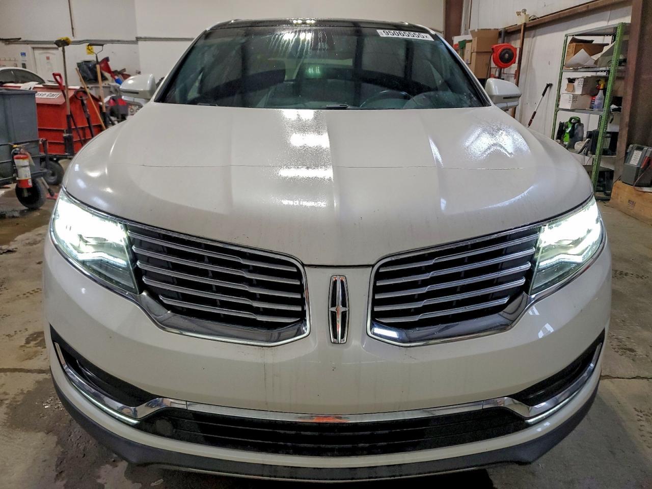 2016 Lincoln Mkx Reserve - Image 5