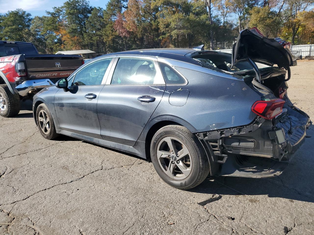 2022 Kia K5 Lxs - Image 2