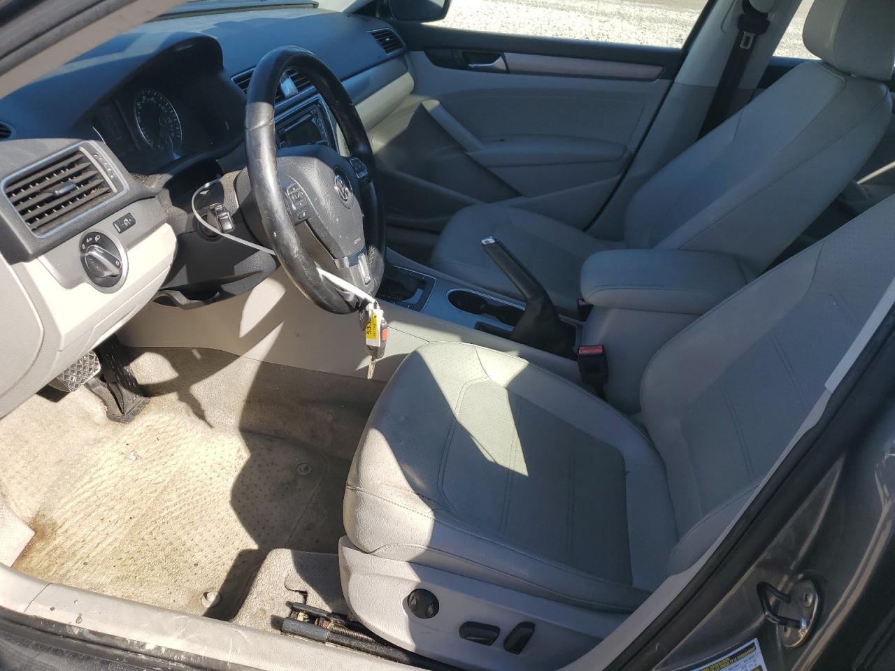 2014 Volkswagen Passat Se - Фото 7