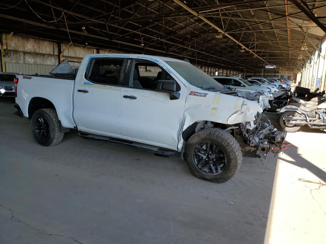 2022 Chevrolet Silverado K1500 Trail Boss Custom - Фото 4