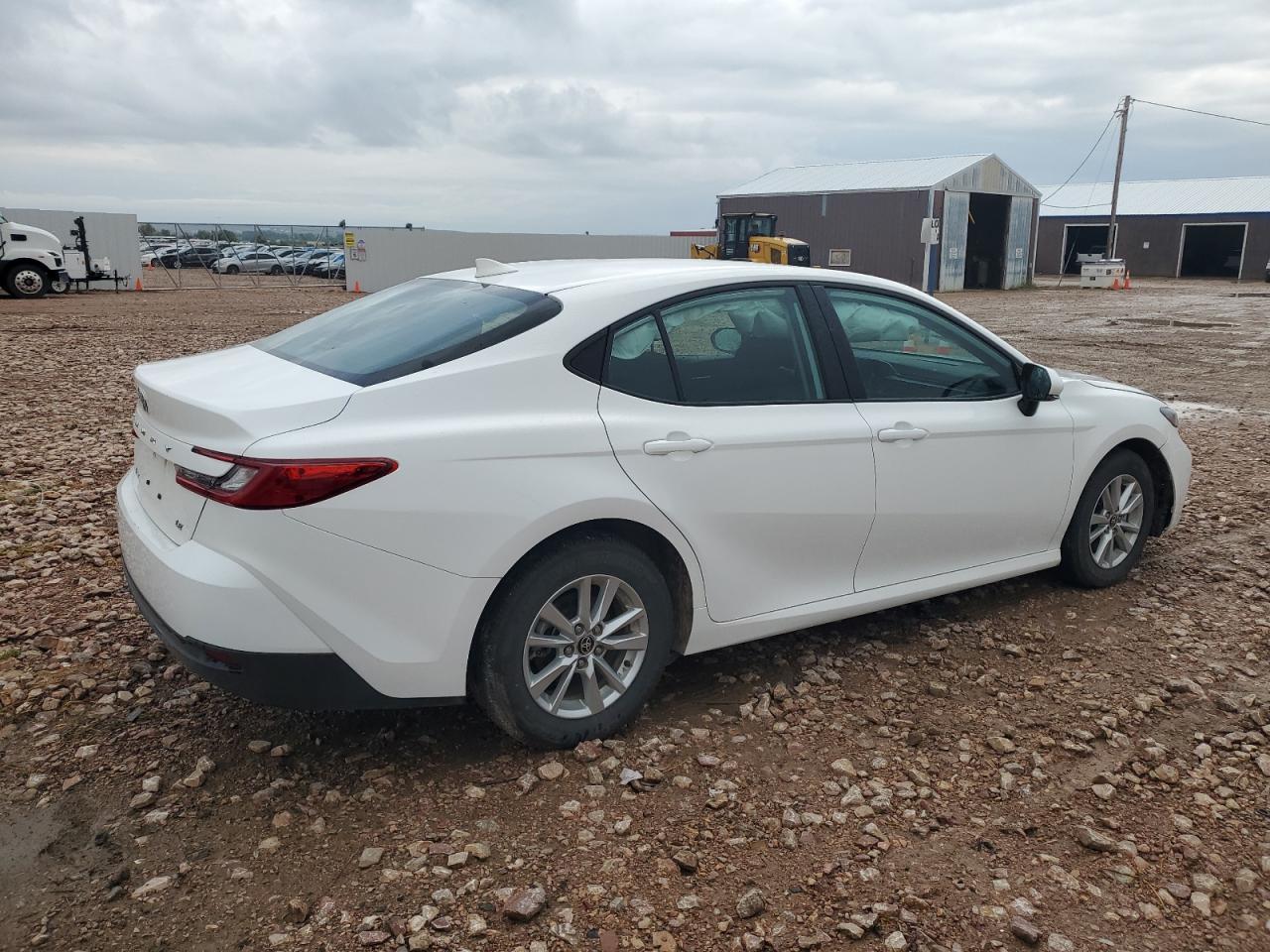 2025 Toyota Camry Xse - Image 3