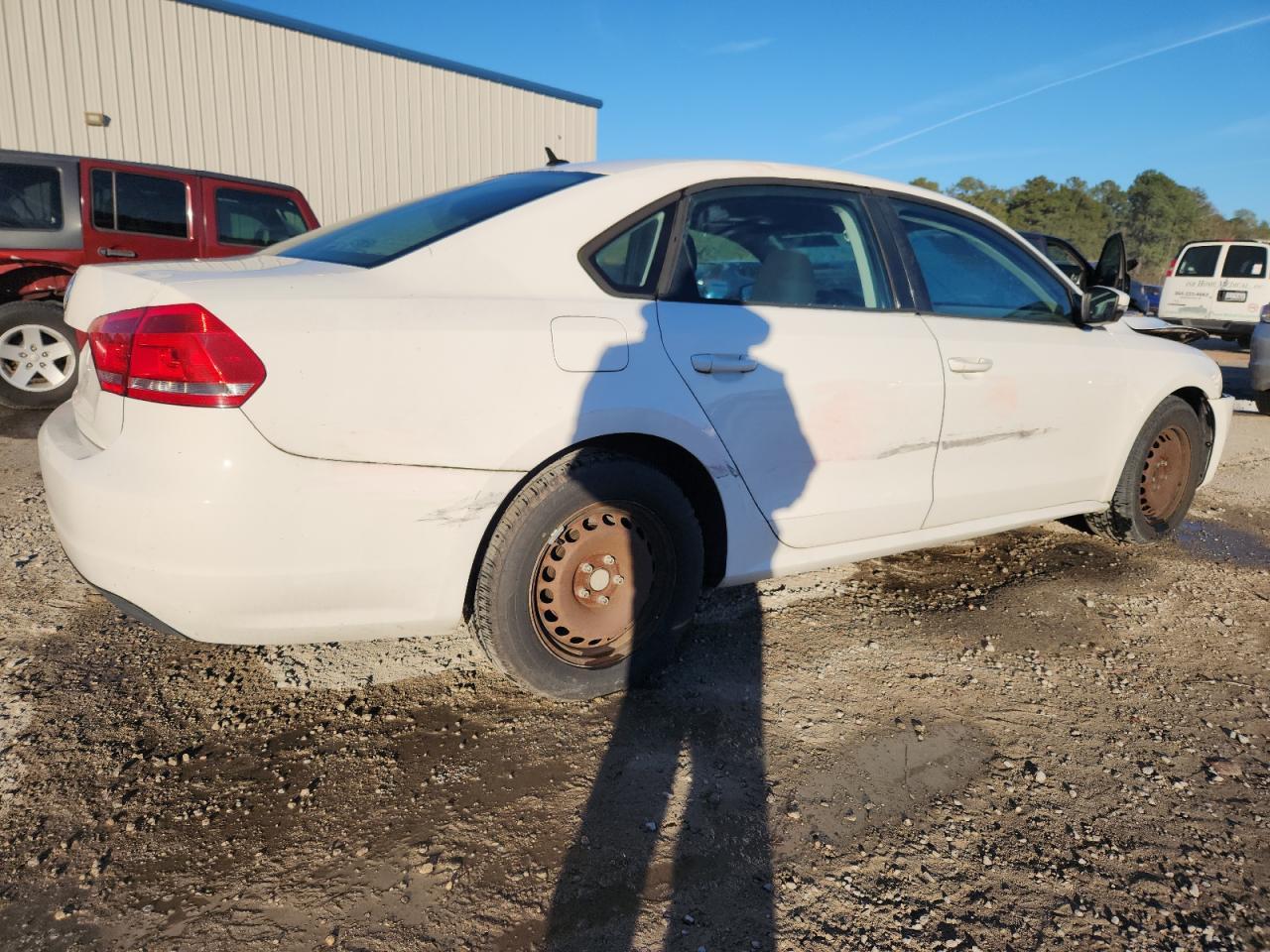 2014 Volkswagen Passat S - Image 3