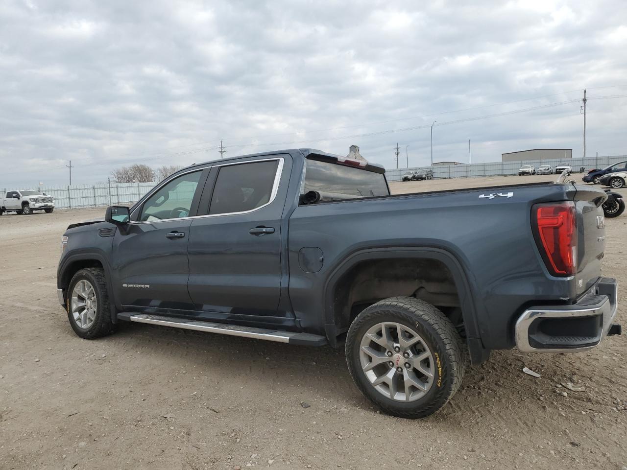 2020 GMC Sierra K1500 Sle - Фото 2