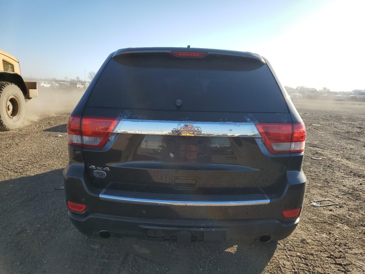 2011 Jeep Grand Cherokee Overland - Фото 6