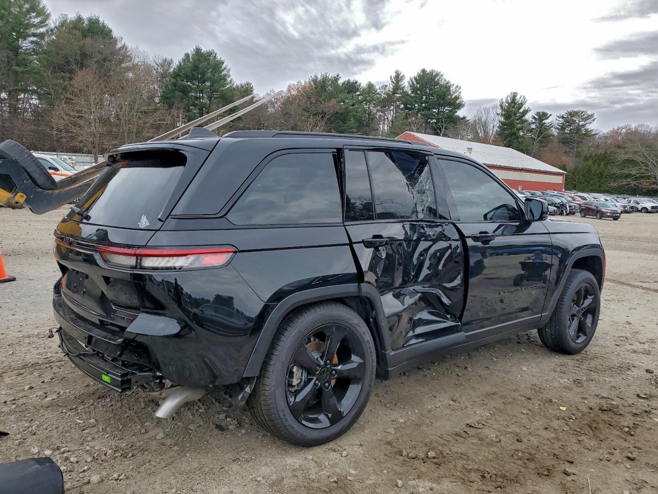 2025 Jeep Grand Cherokee Limited - Image 3
