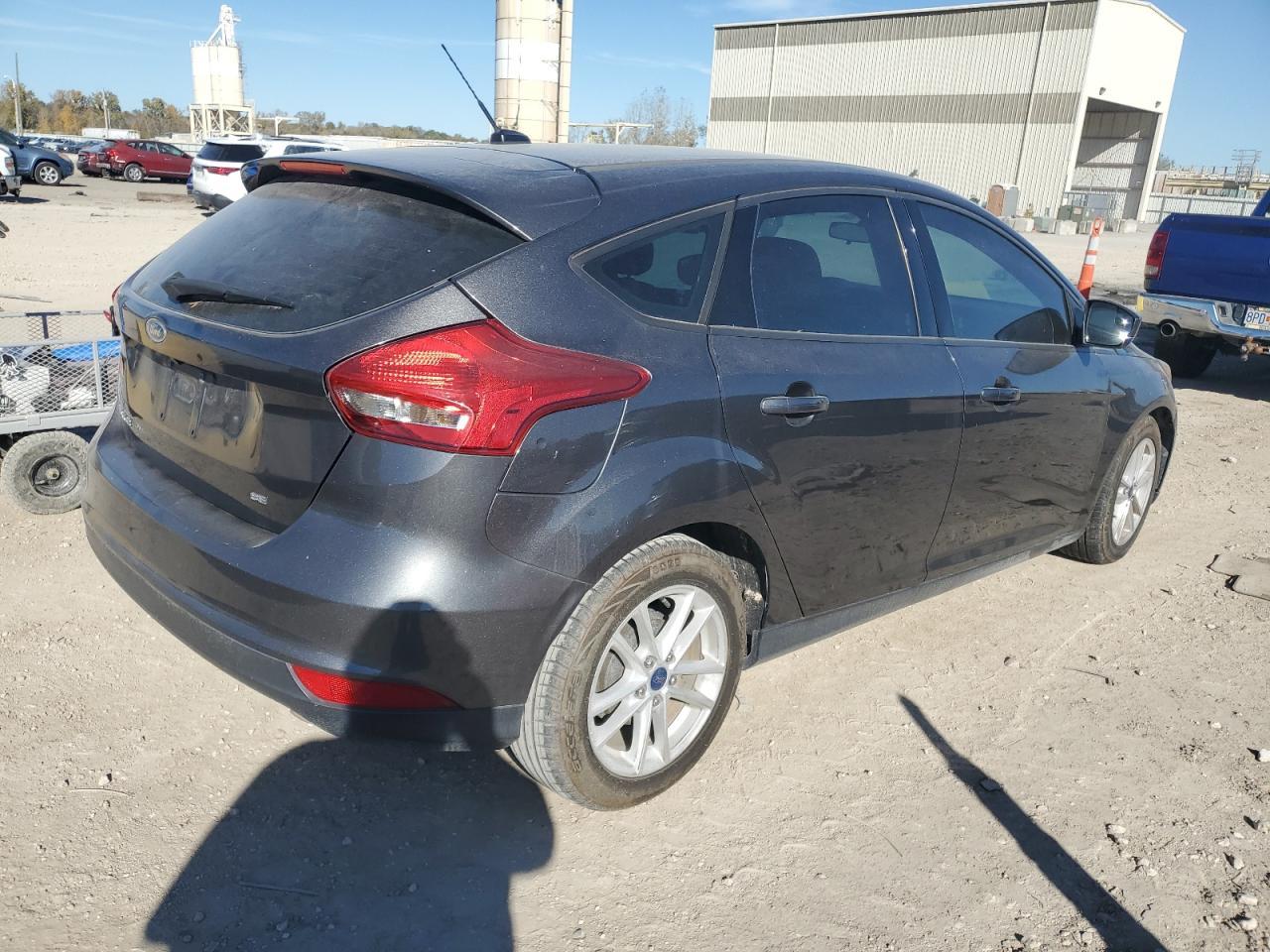 2018 Ford Focus Se - Фото 3