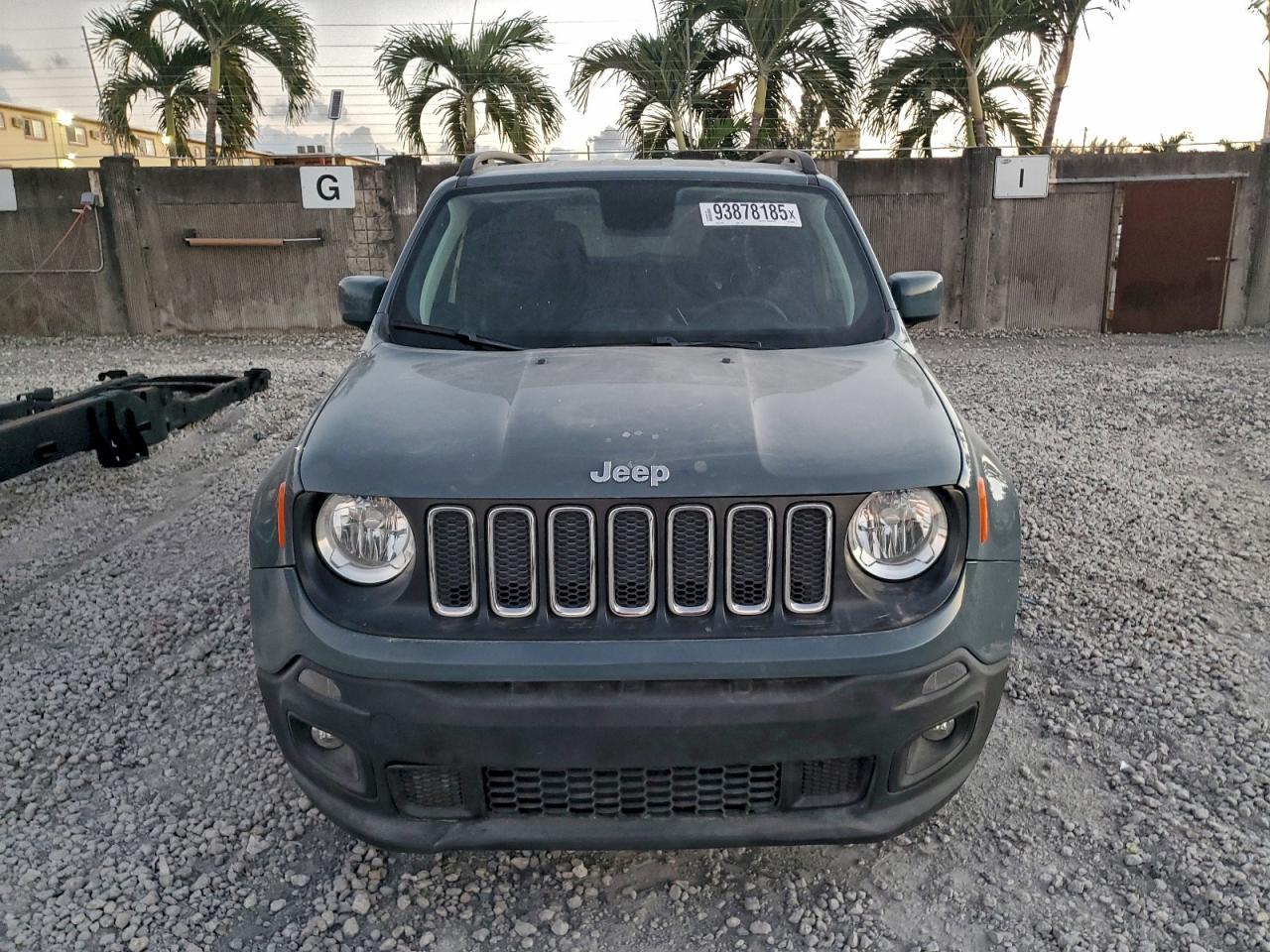 2018 Jeep Renegade Latitude - Image 5