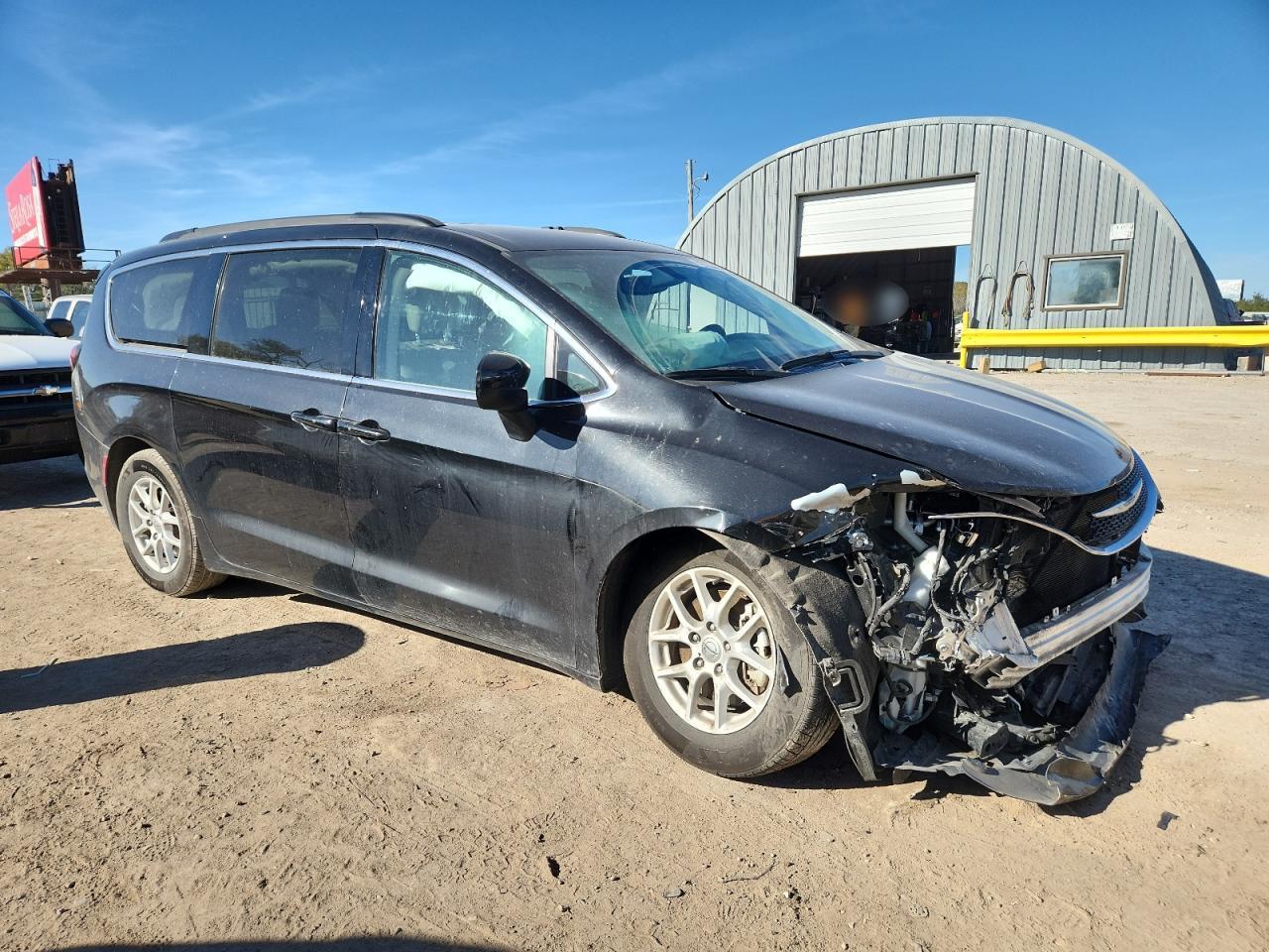 2021 Chrysler Voyager Lxi - Image 4