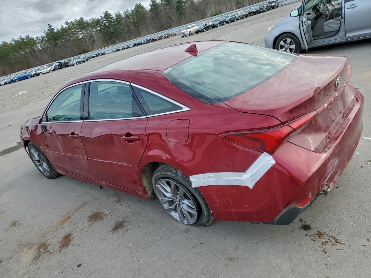 2019 Toyota Avalon Xle - Фото 2