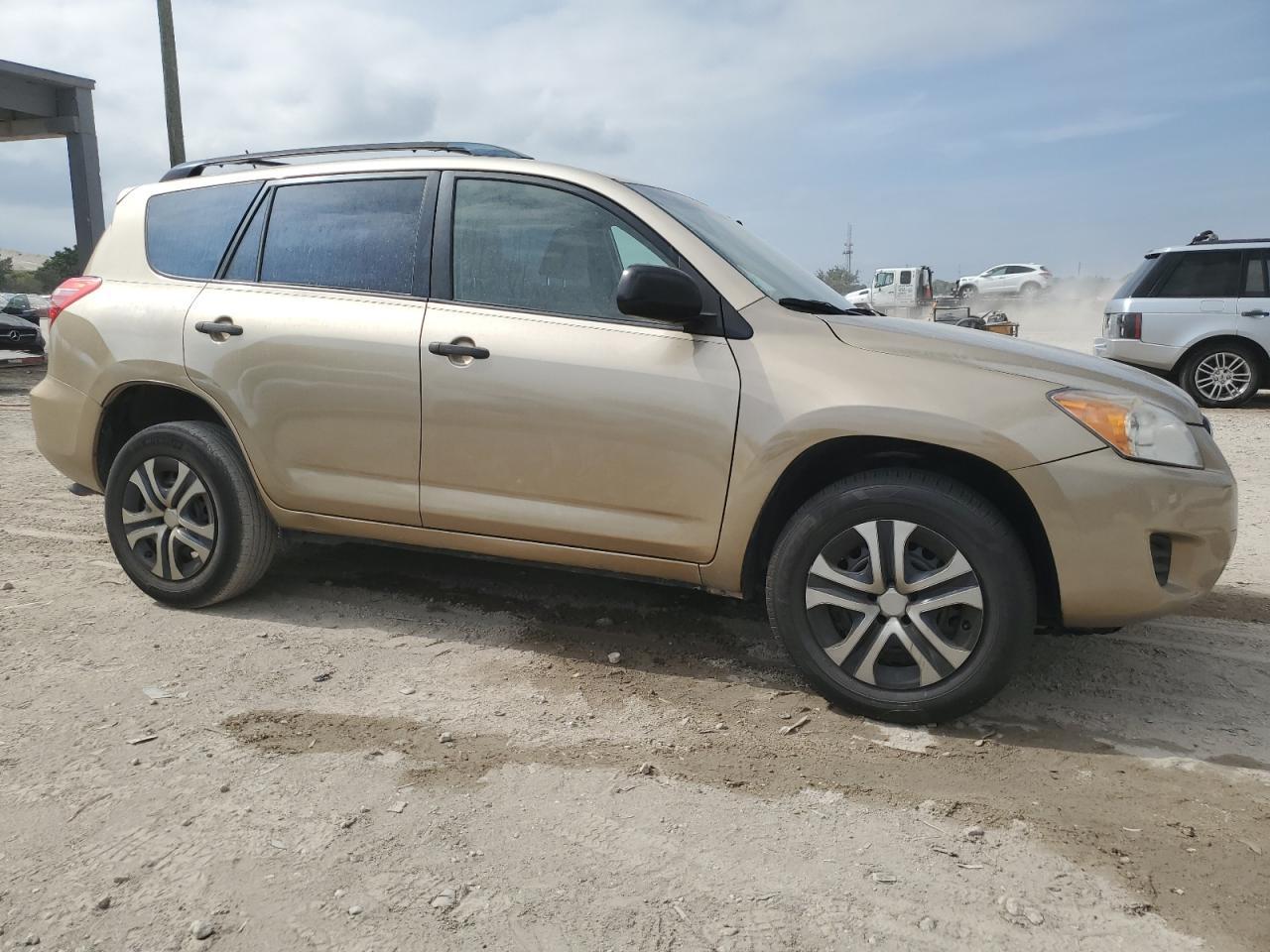 2010 Toyota Rav4 - Image 4